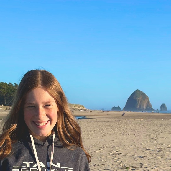 Meet your Posher, Reagan - Picture 1 of 4